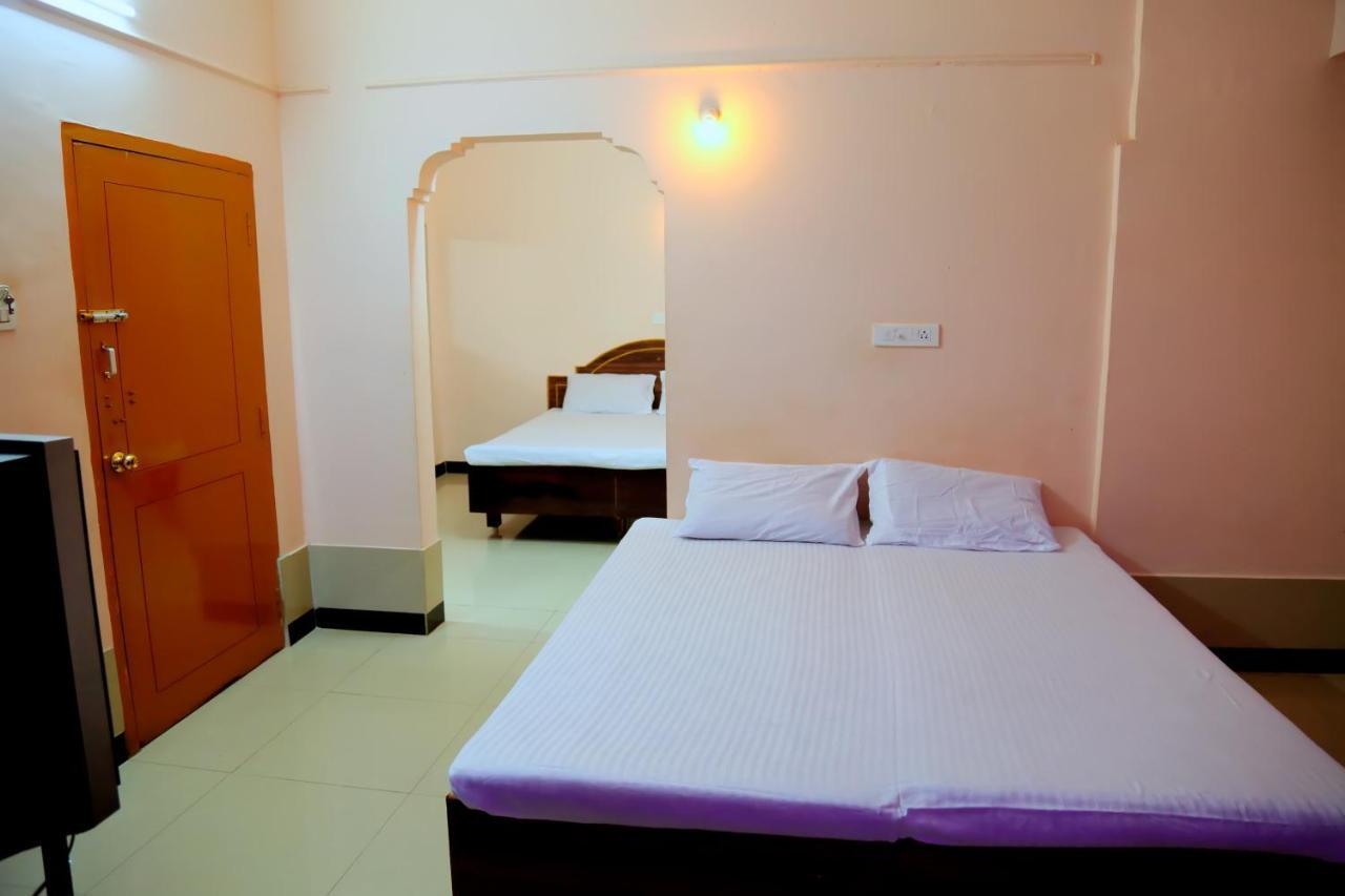 Sri Jawahar'S Residency Hotell Palani Exteriör bild